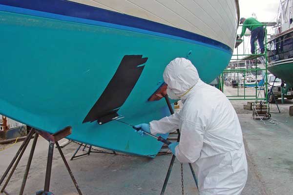 Guarding Against Fouling: Ensuring Your Boat's Hull Stays Fouling Free